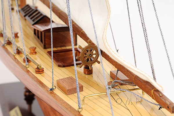 Shamrock Model Sailing Yacht
