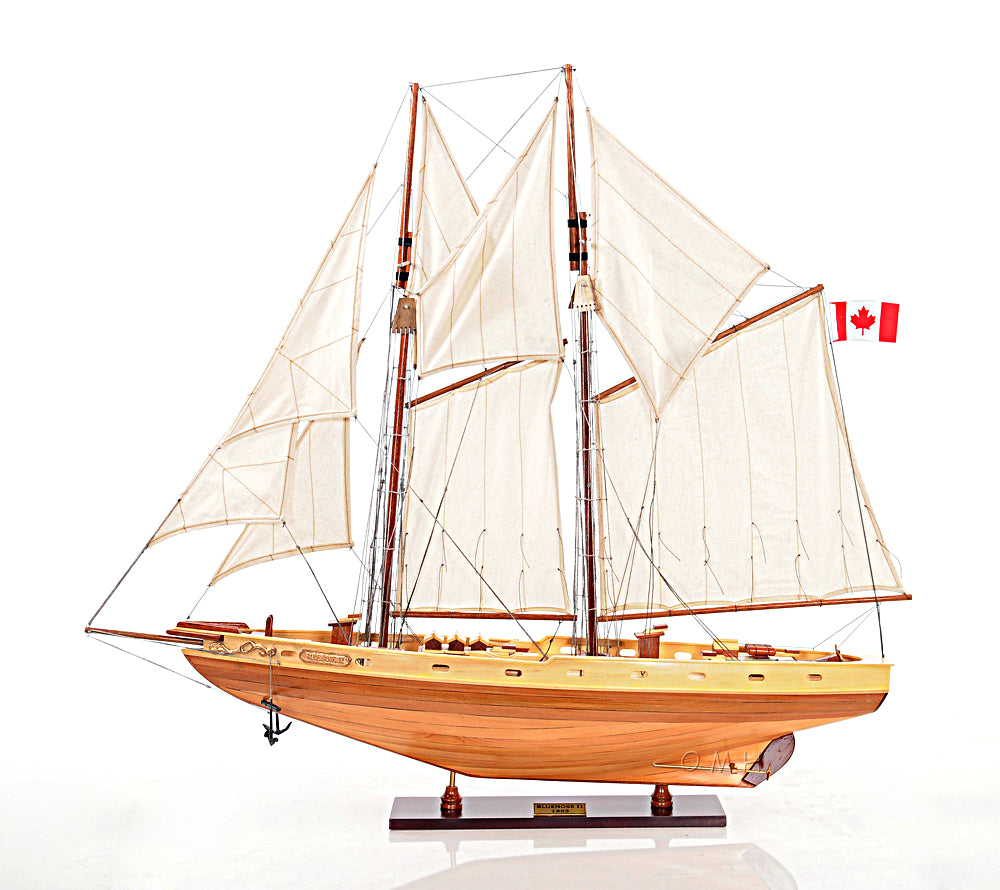 Bluenose II Model Sailing Yacht