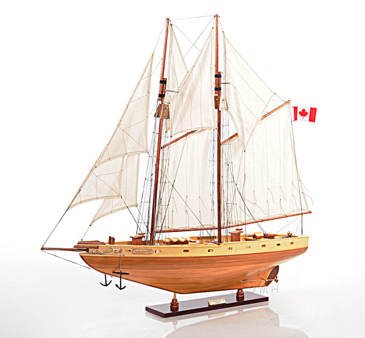 Bluenose II Model Sailing Yacht
