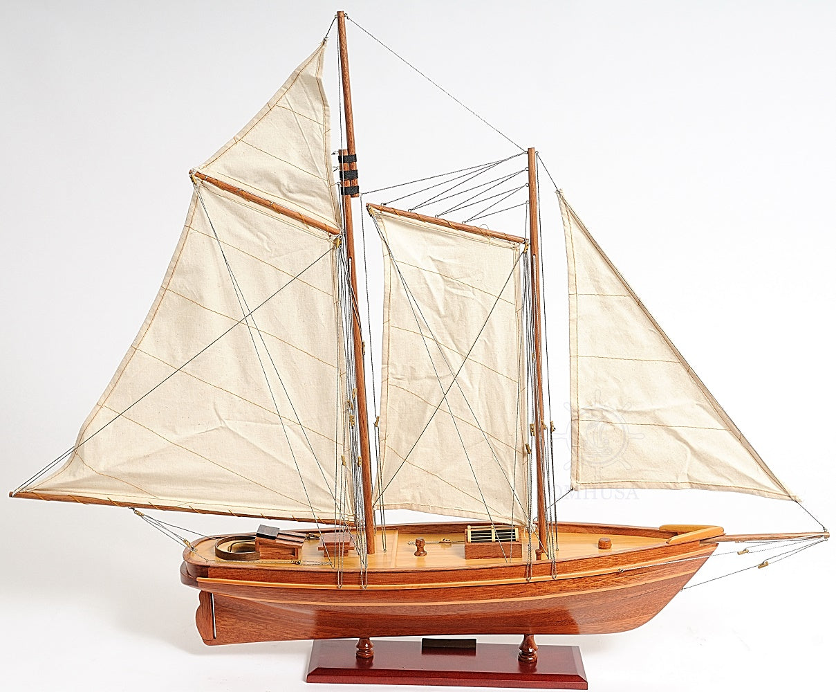 America Cup Racing Model Yacht