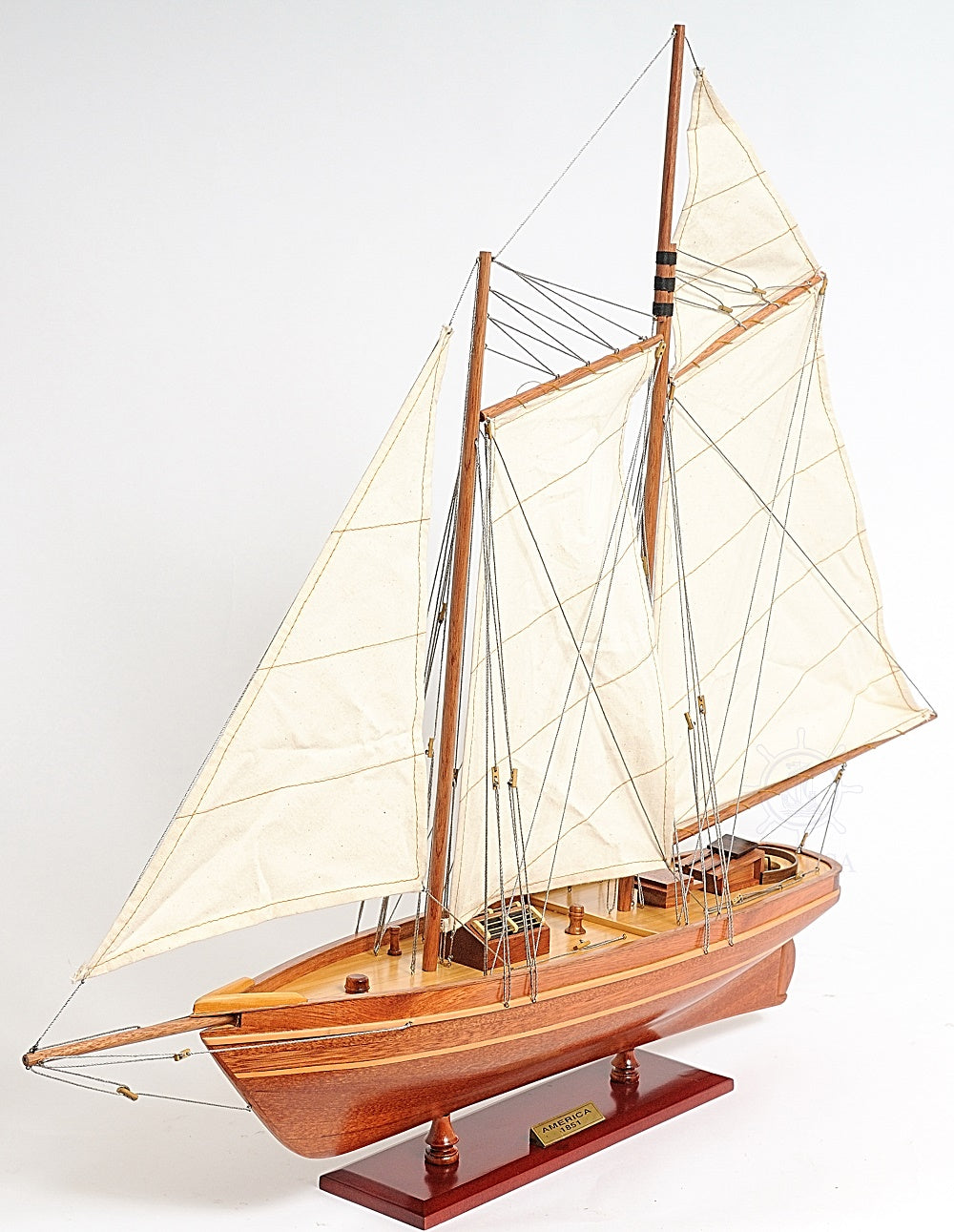 America Cup Racing Model Yacht